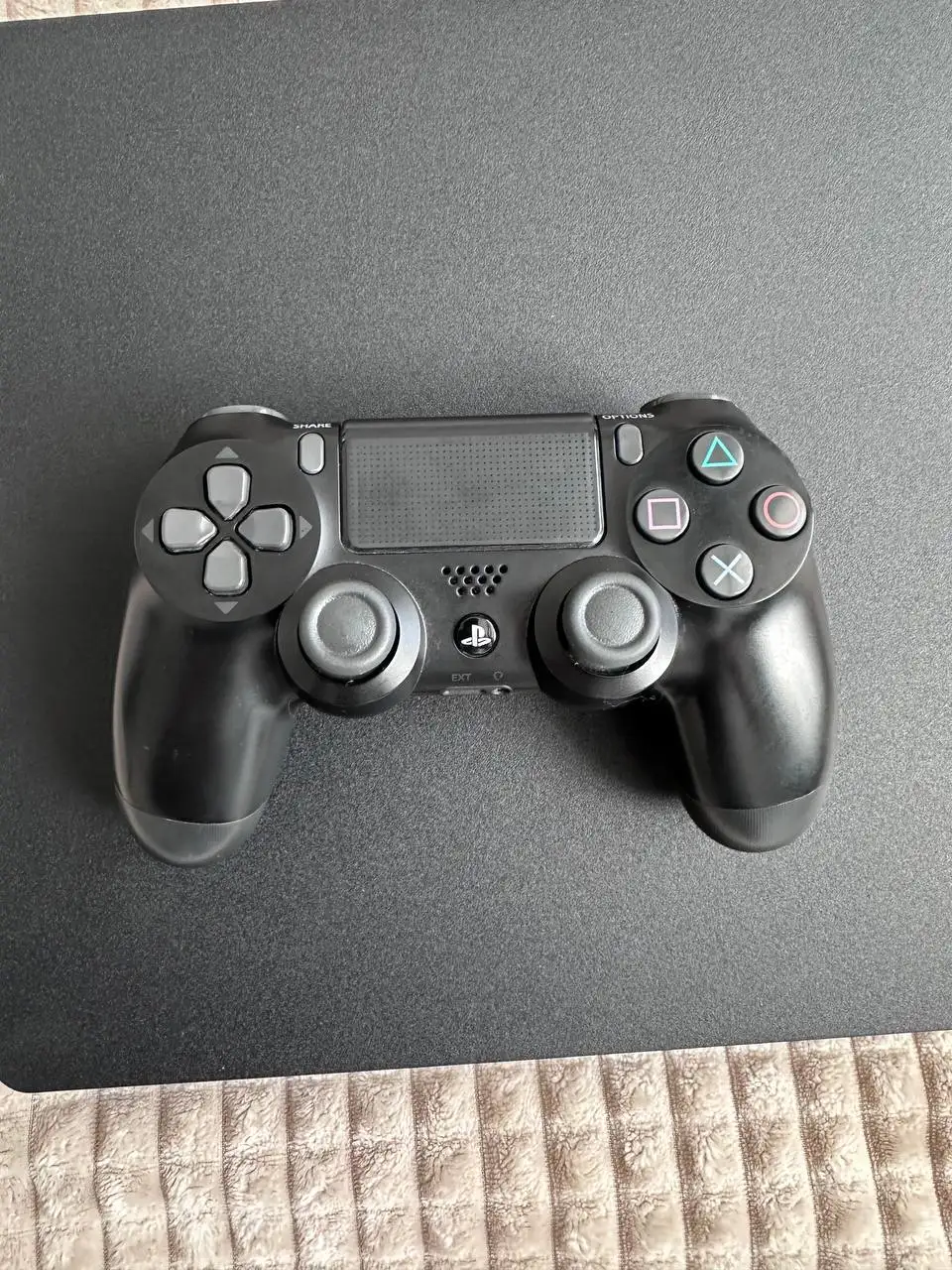 Продам Sony PlayStation 4 Slim с играми - Игры приставки и программы (Электроника) в Москва