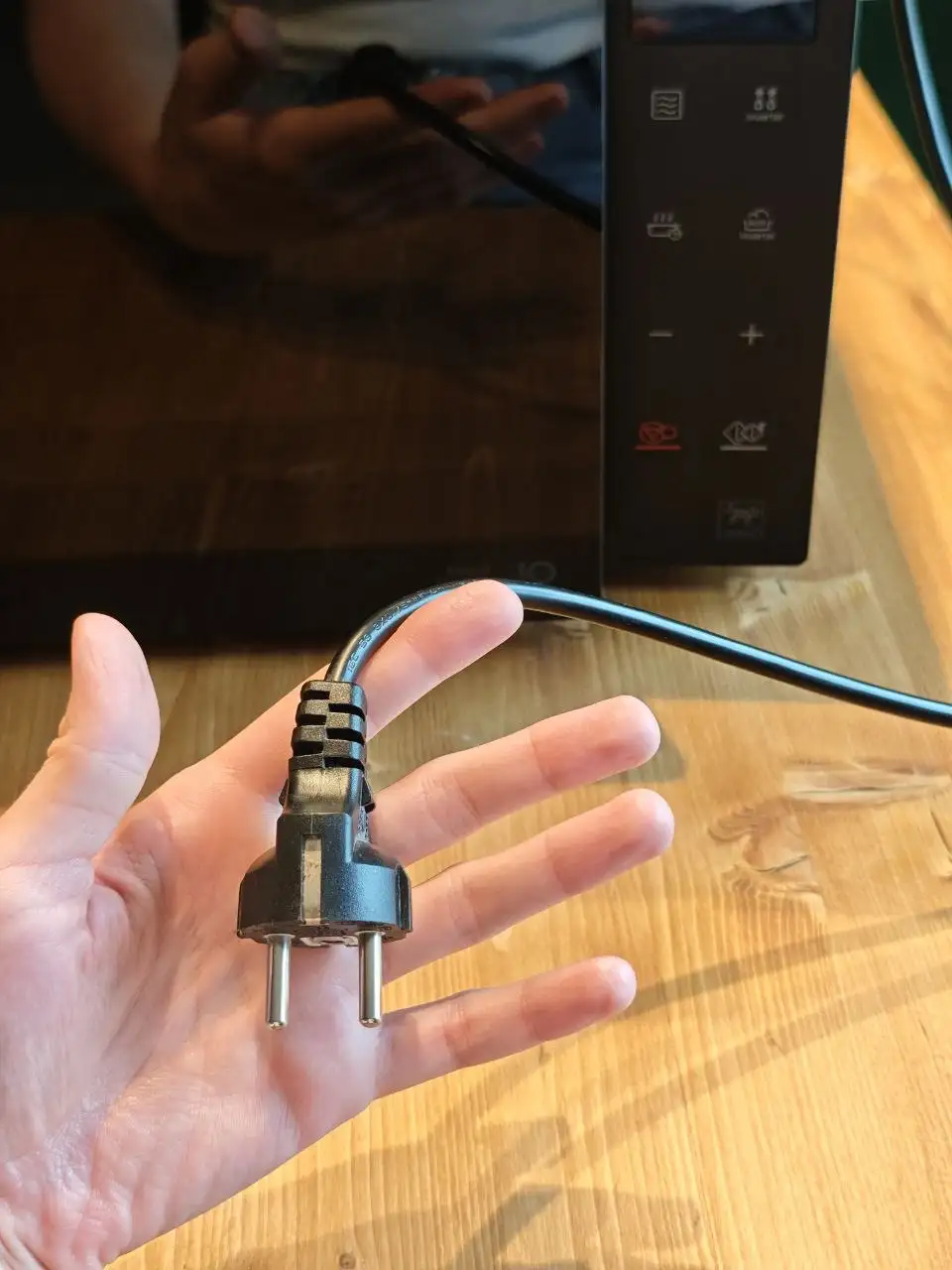 Микроволновая печь LG MS2535GIS NeoChef - Микроволновые печи (Электроника) в Москва