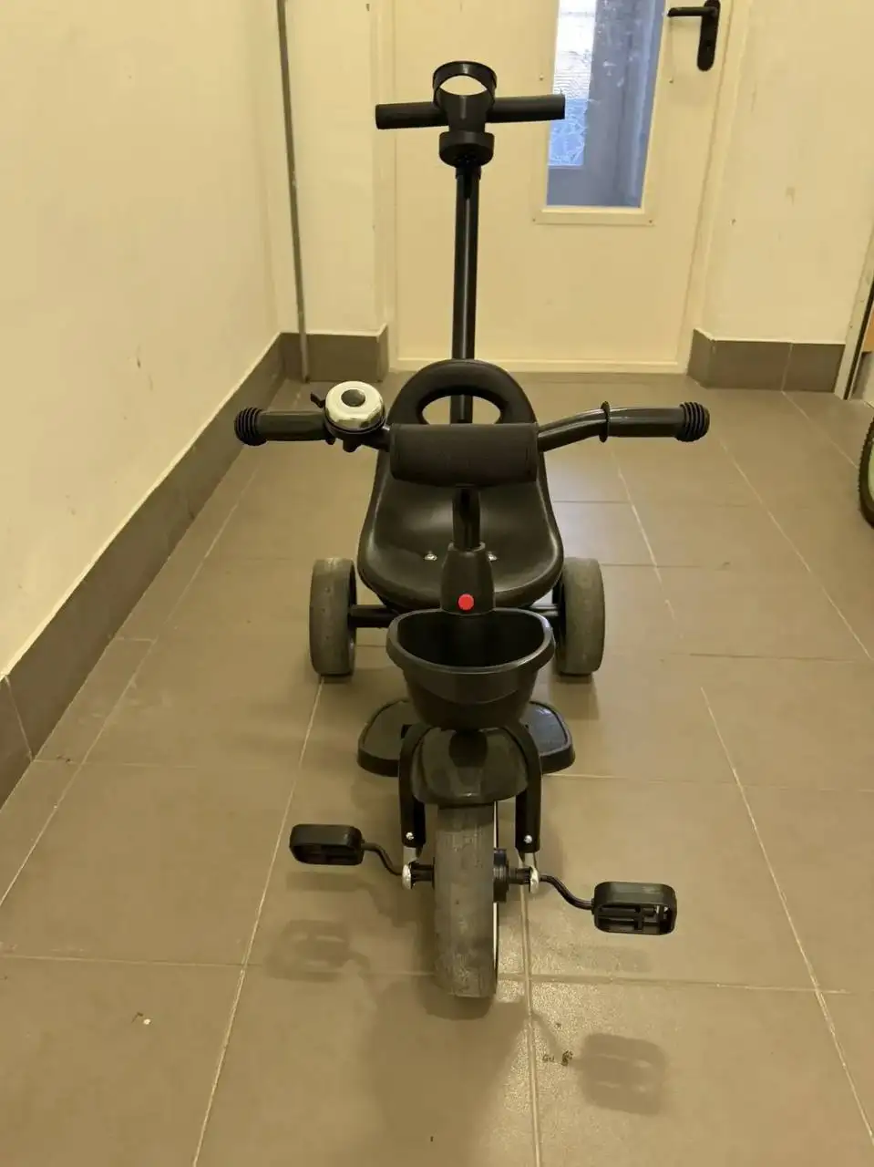 Продам детский велосипед 1-3 лет - Велосипеды и самокаты (Товары для детей) в Москва