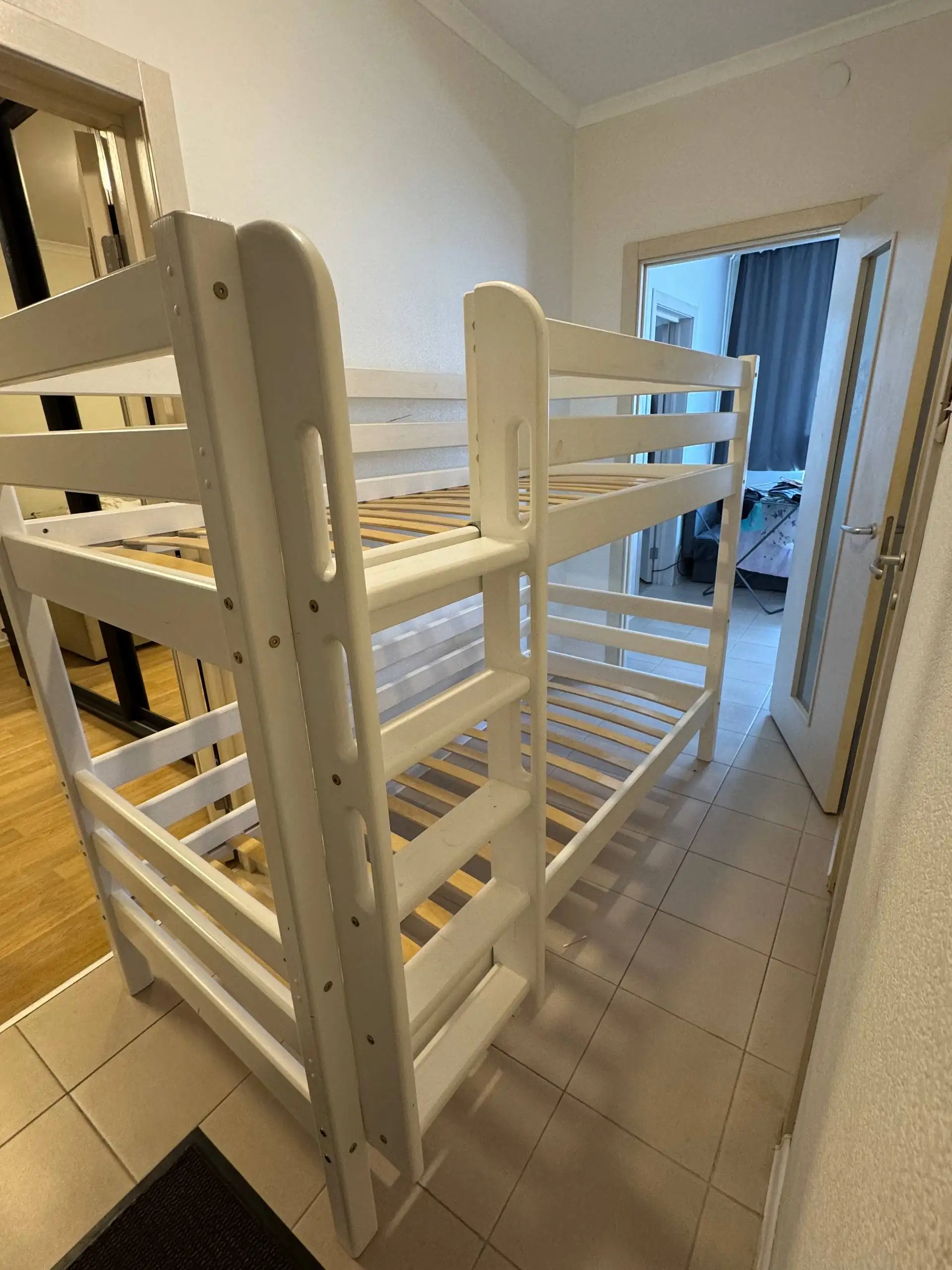 Продам 4 тонны - Барахолка в Москва