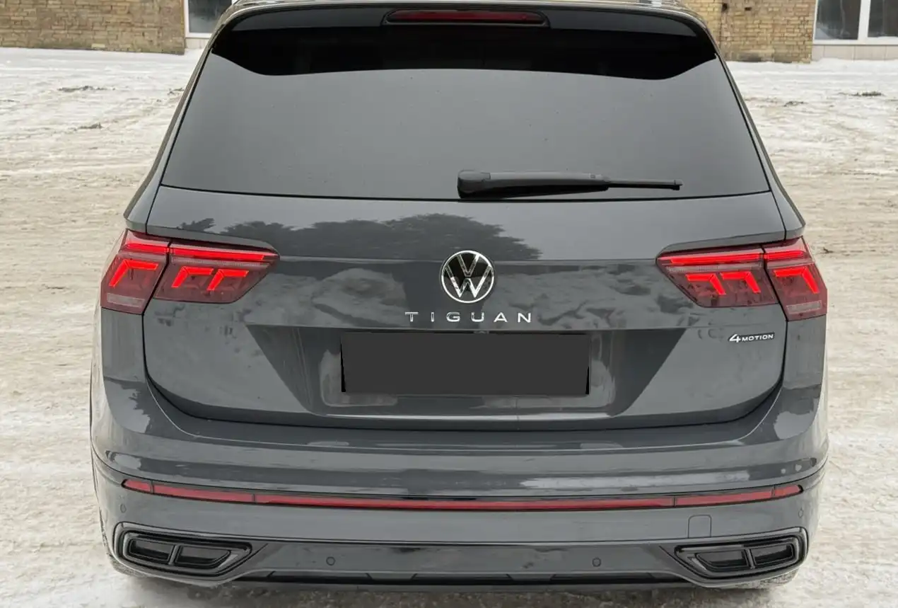 Volkswagen Tiguan 2022 - Легковые автомобили (Авто) в Оренбург
