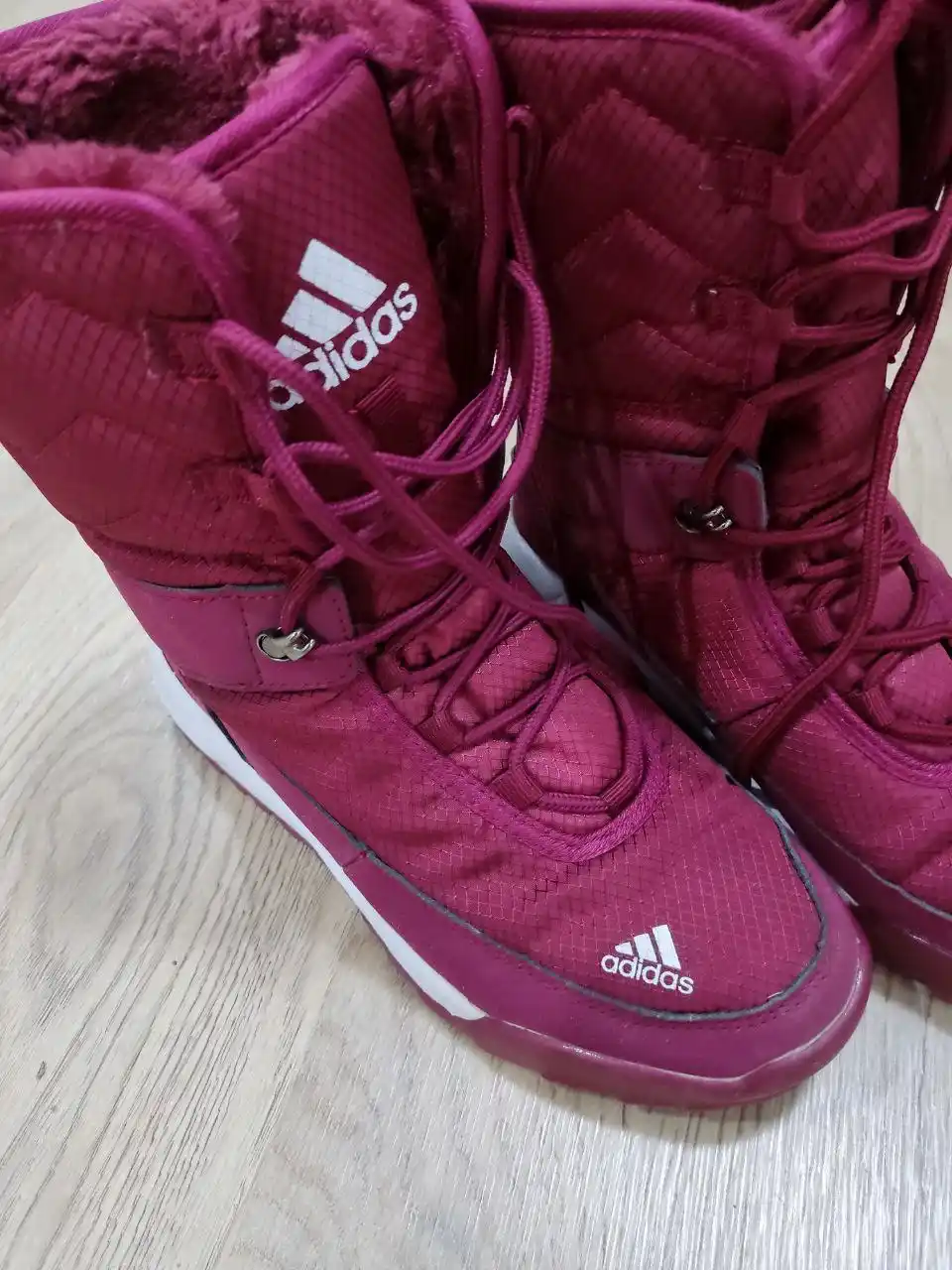 Зимние женские сапоги