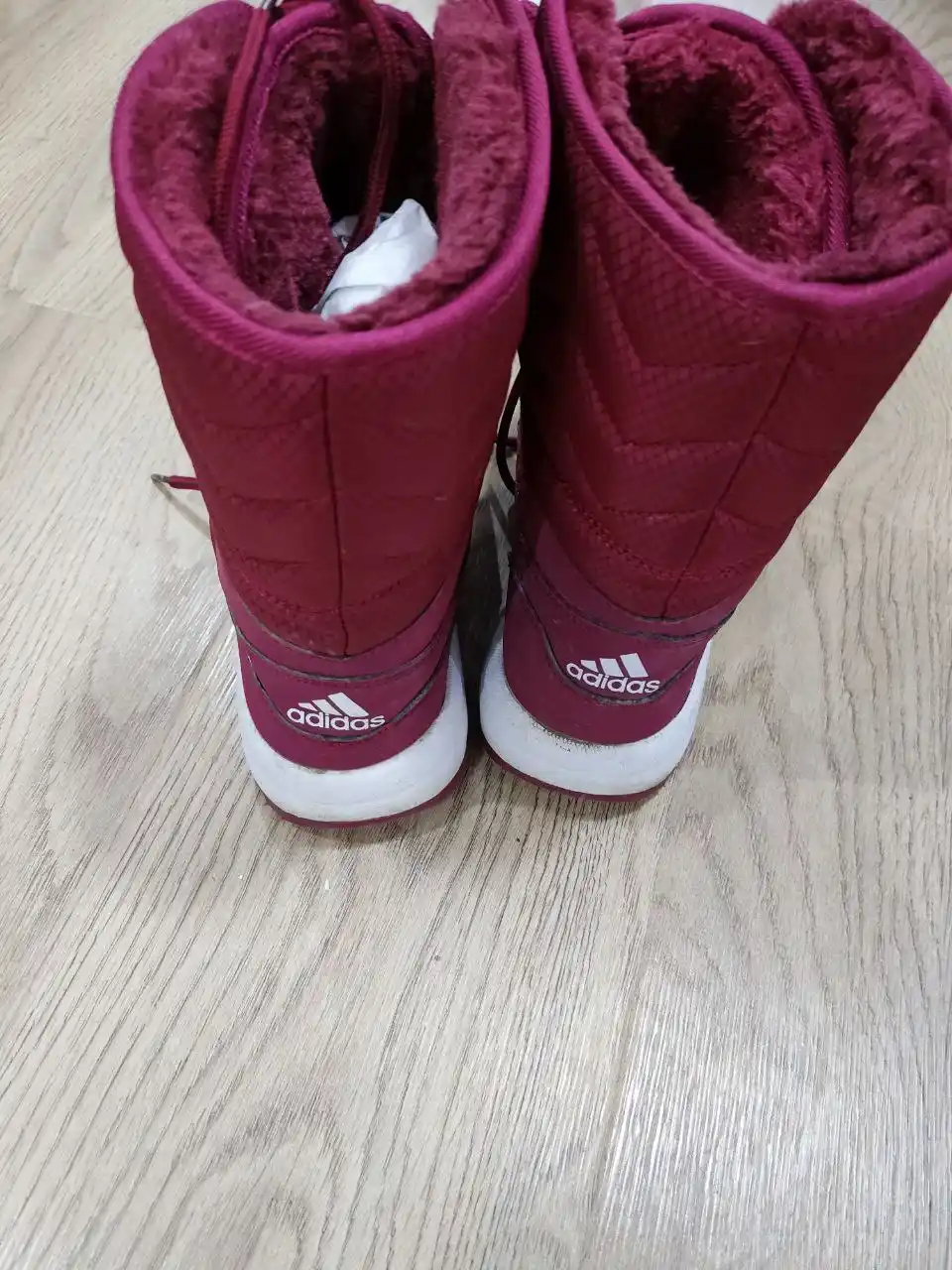 Зимние женские сапоги