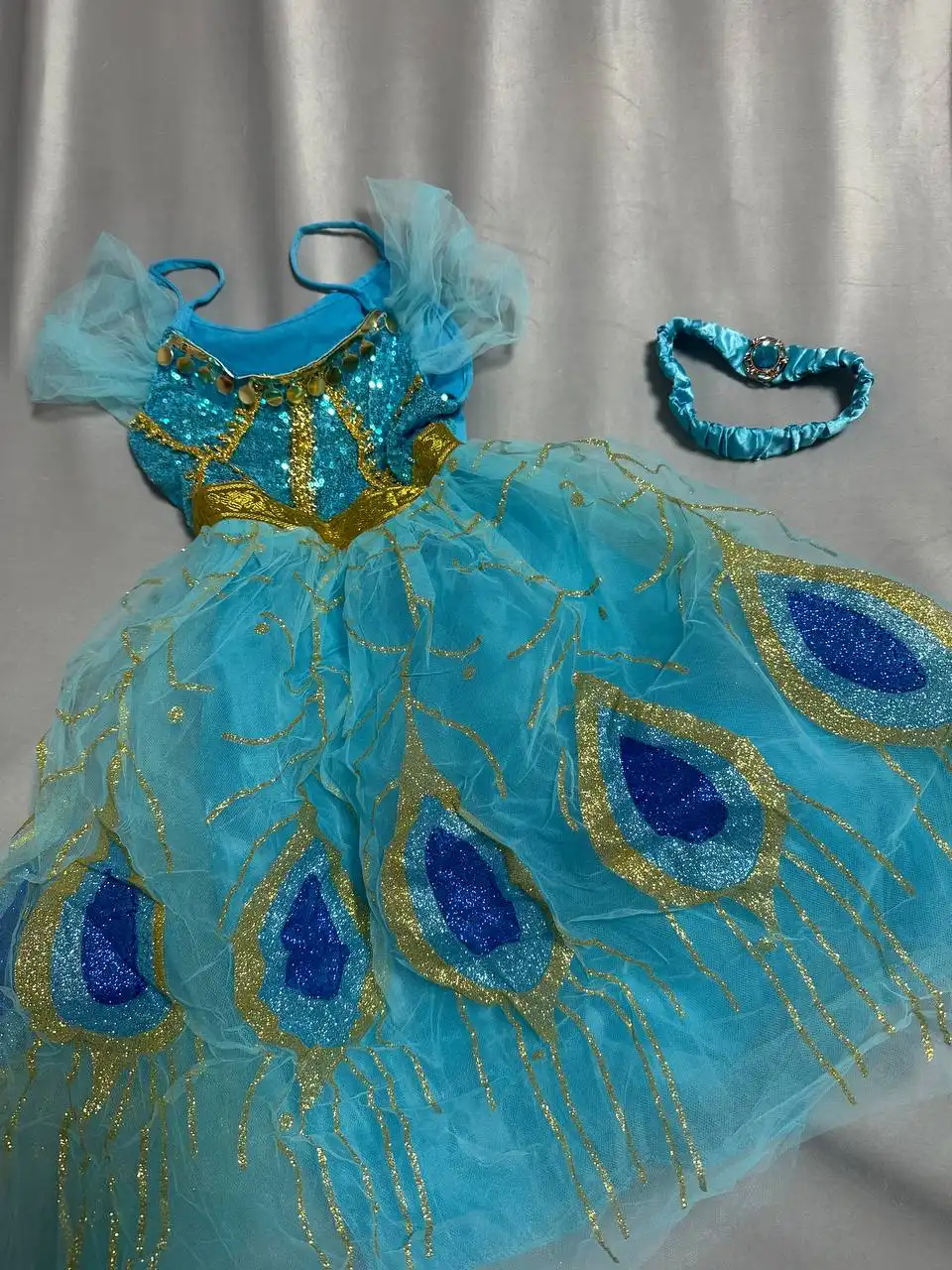 Продажа новых детских костюмов