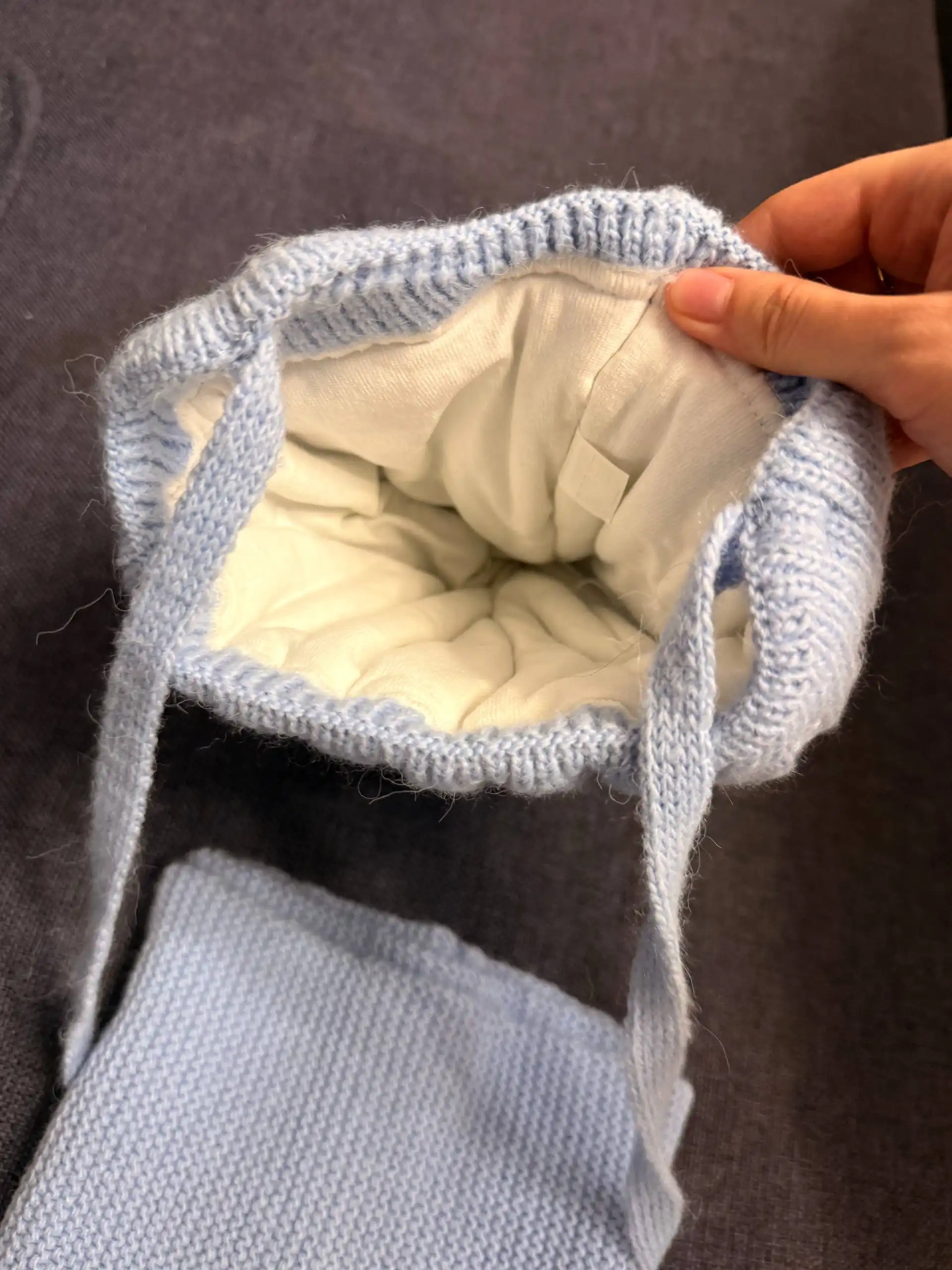 Продажа детских зимних шапок