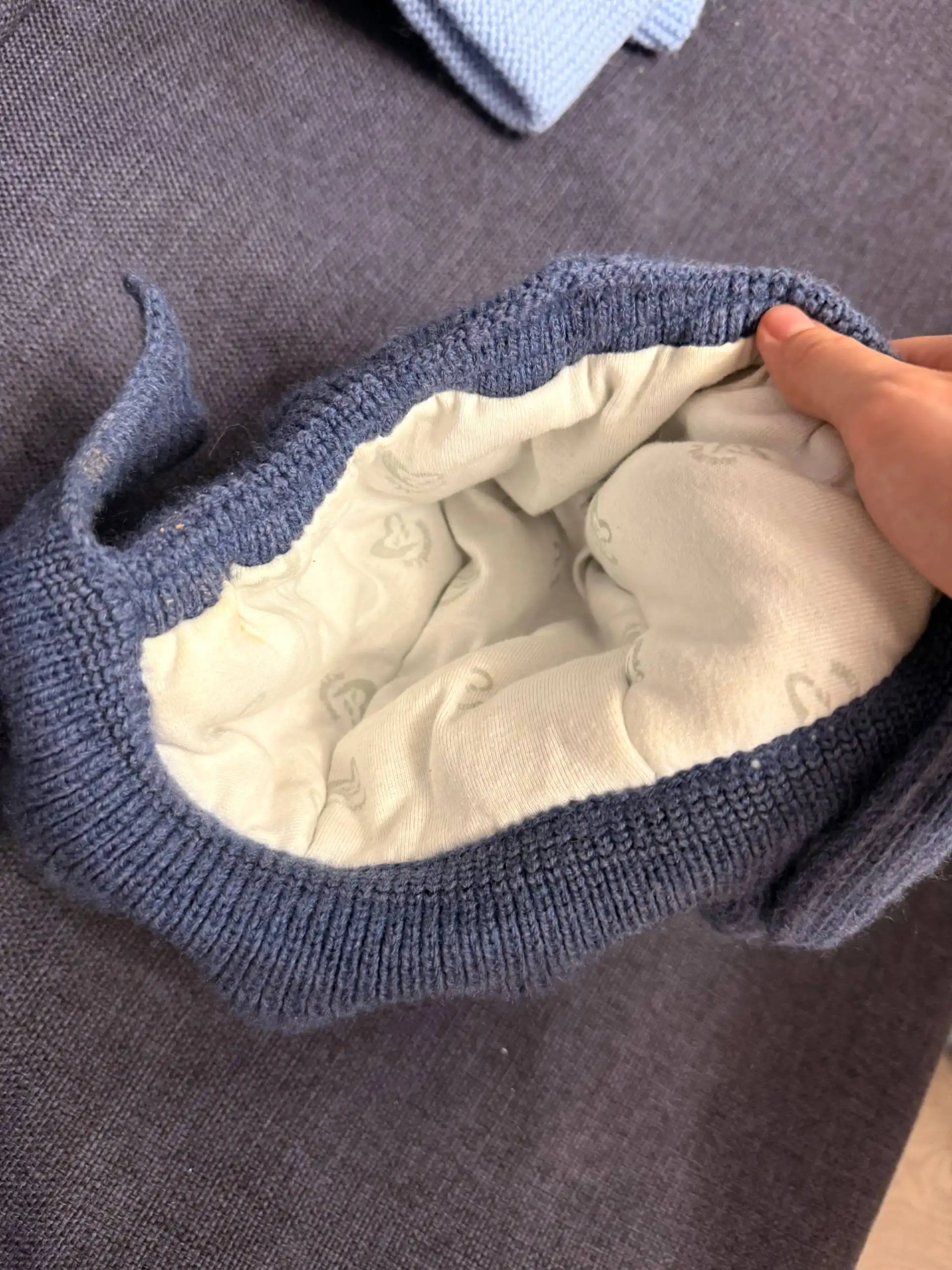 Продажа детских зимних шапок