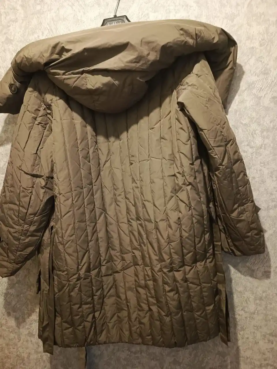 Продам зимнюю куртку пух/перо