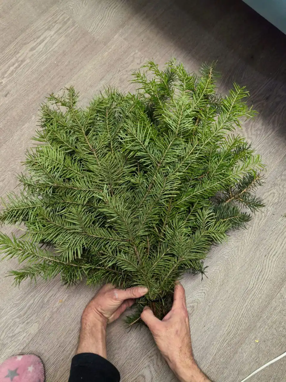 Новогодние букеты из ели и пихты