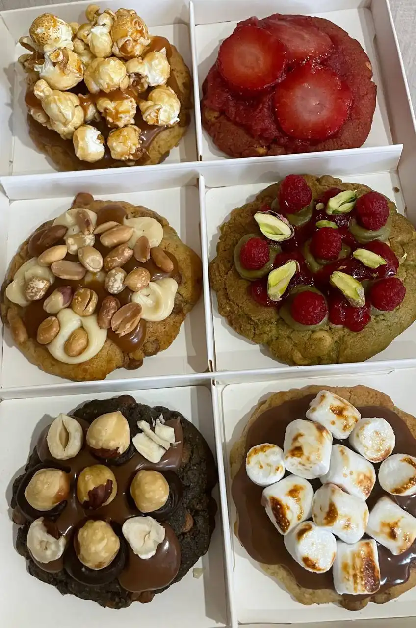 Трендовые торты, десерты, кукис и наборы