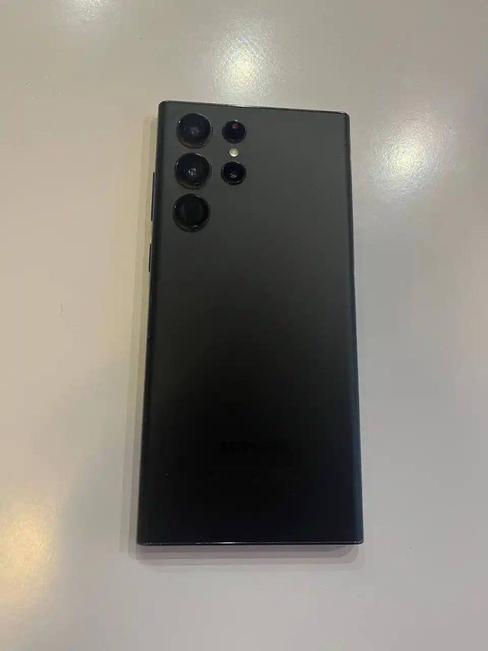 Продам Samsung S22 Ultra