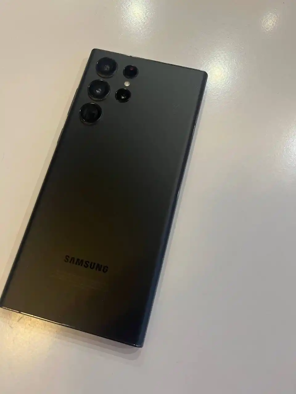 Продам Samsung S22 Ultra