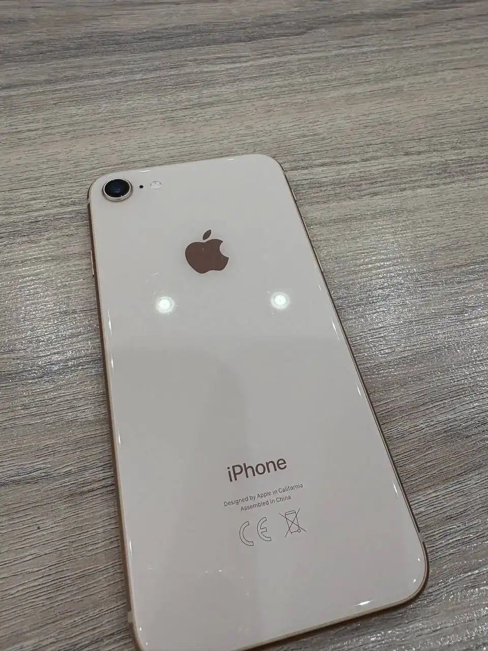 iPhone 8 64гб в идеальном состоянии
