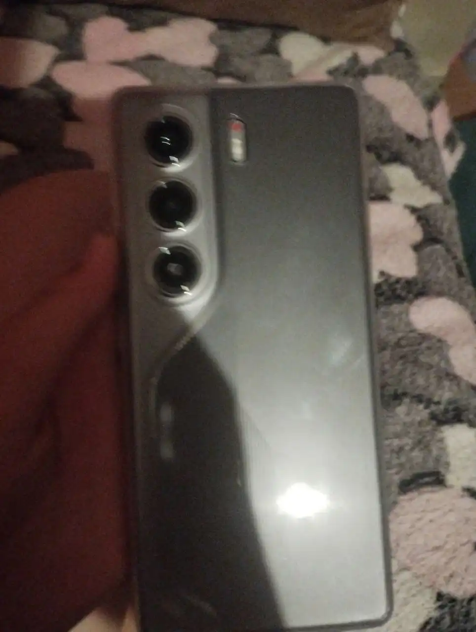 Телефон Tecno Camon 40 обмен на iPhone