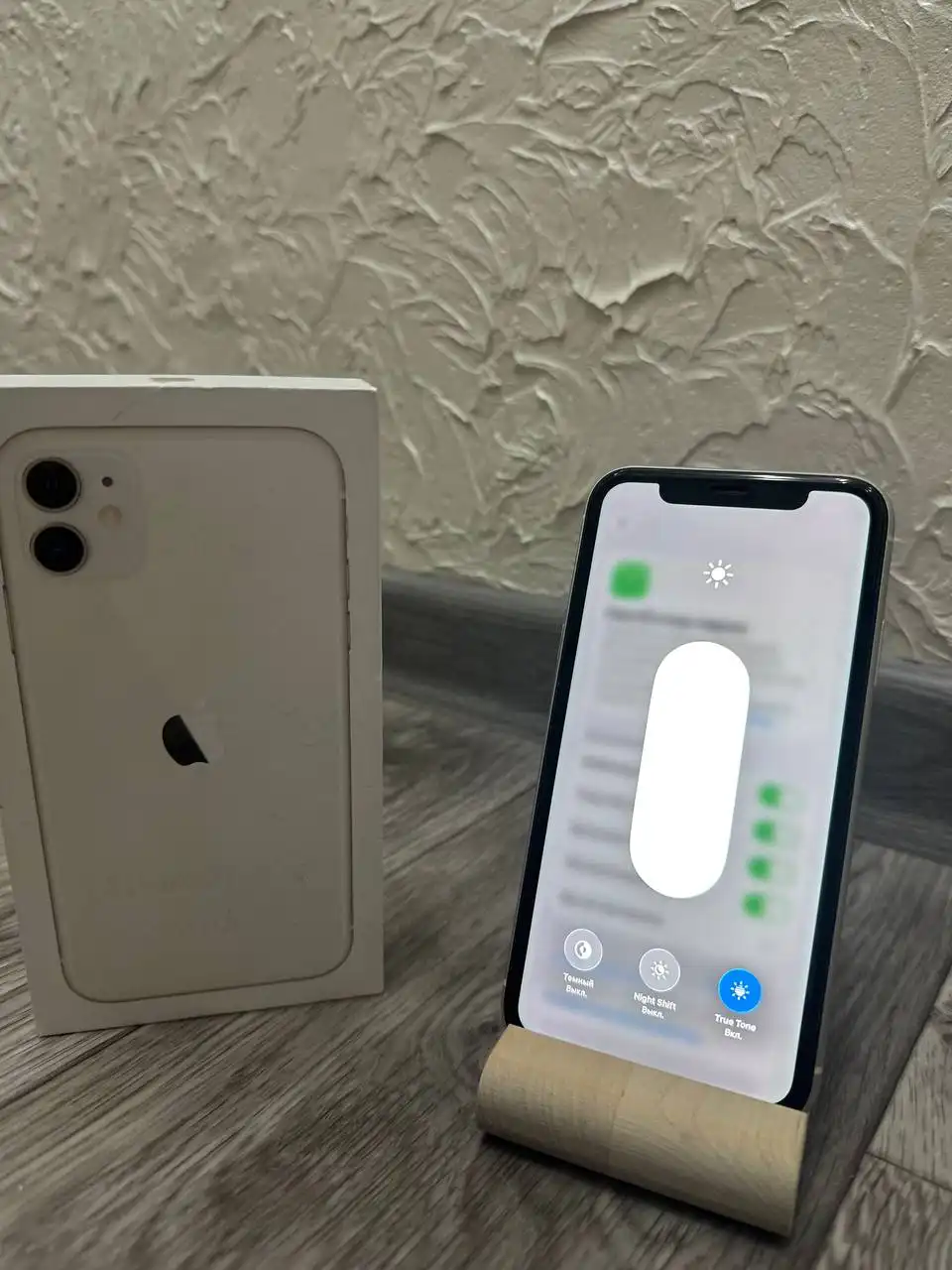iPhone 11 64GB White - оригинальный, отличное состояние