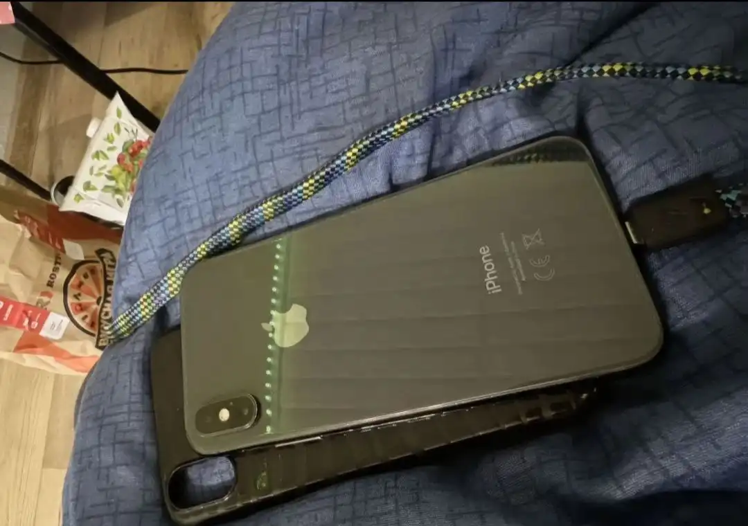 Продам или обменяю iPhone XS 64GB - Смартфоны (Электроника) в Рыбинск