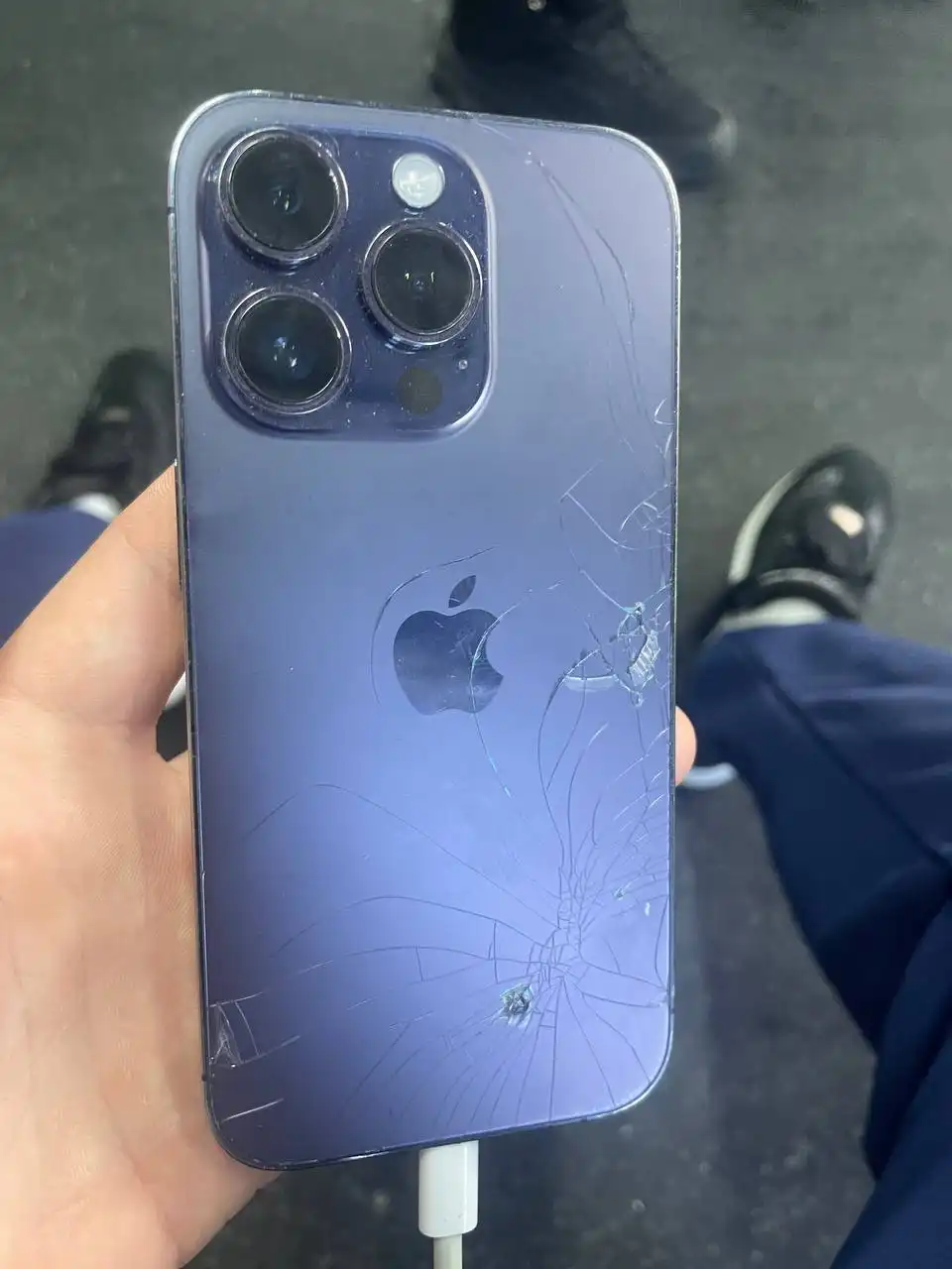 iPhone 14 Pro 128гб с трещинами на крышке - Смартфоны (Электроника) в Рыбинск