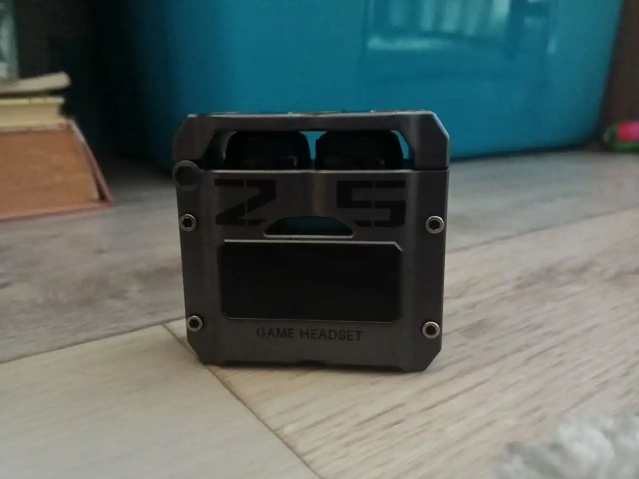 Продам наушники беспроводные с подсветкой - Аудиотехника (Электроника) в Рыбинск