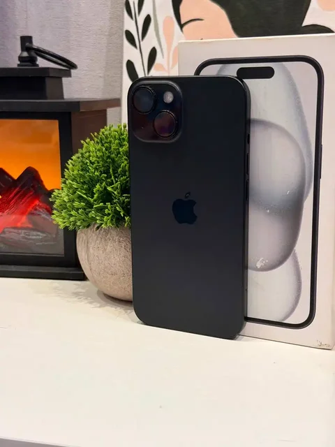 iPhone 15 256 ГБ черный - Смартфоны и телефоны в Рыбинск