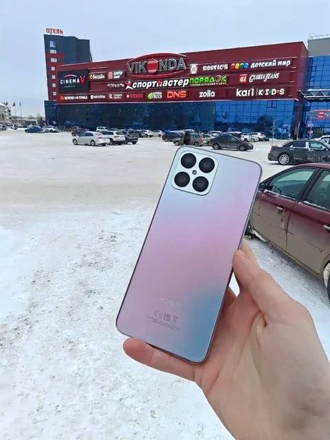 Смартфон XONOR X8 с повреждениями - Компьютерные комплектующие в Рыбинск