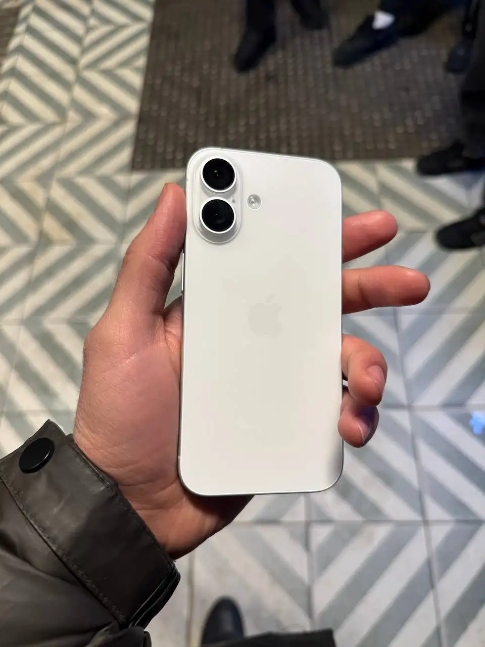 Айфон 16 128 Гб новый с коробкой - Смартфоны (Электроника) в Рыбинск