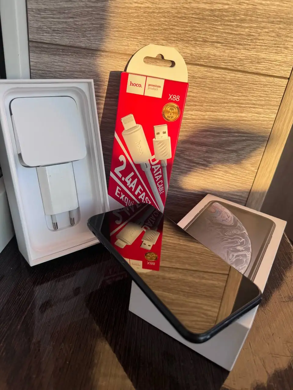 iPhone XR 64гб с аксессуарами - Смартфоны (Электроника) в Рыбинск