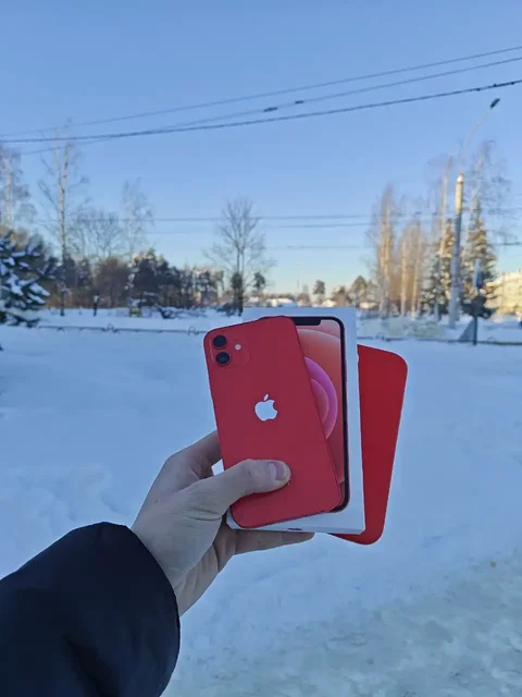 Apple iPhone 12 в отличном состоянии - Компьютерные комплектующие в Рыбинск