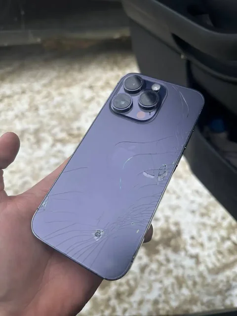 iPhone 14 Pro 128 с повреждением на обмен - Смартфоны в Рыбинск