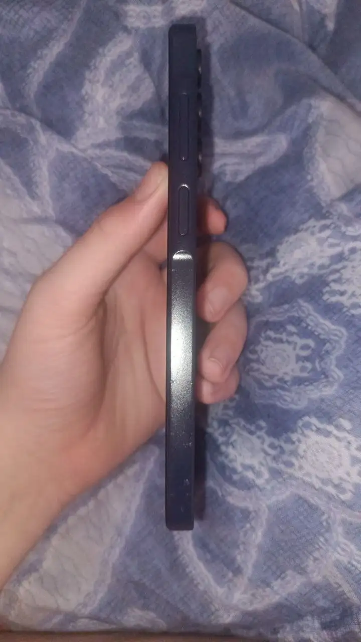 Продам телефон Samsung A15 8/256 с чехлом и зарядкой - Телефоны (Электроника) в Рыбинск