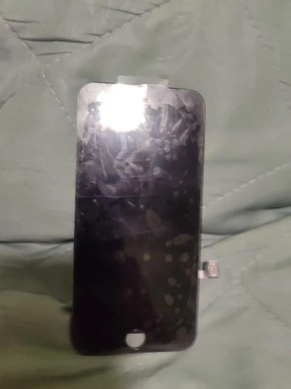 Айфон 7 без КП с разбитой матрицей - Смартфоны (Электроника) в Рыбинск