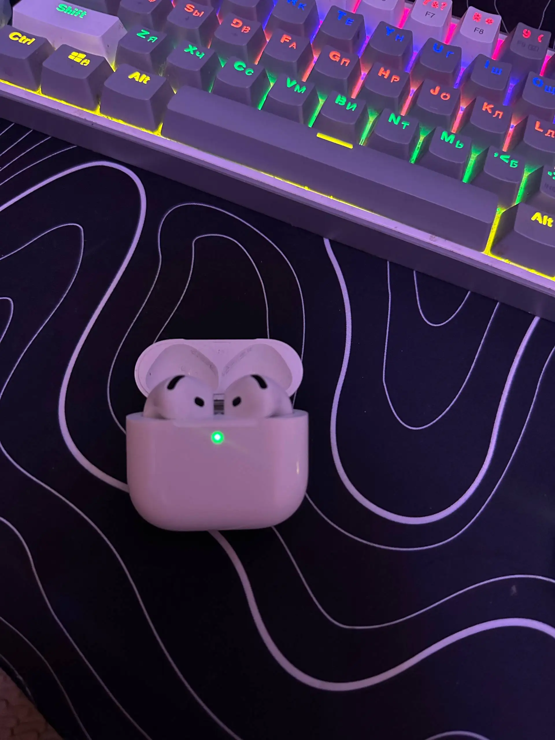 Аирподс 4 без шумодава - Аудиотехника (Электроника) в Рыбинск