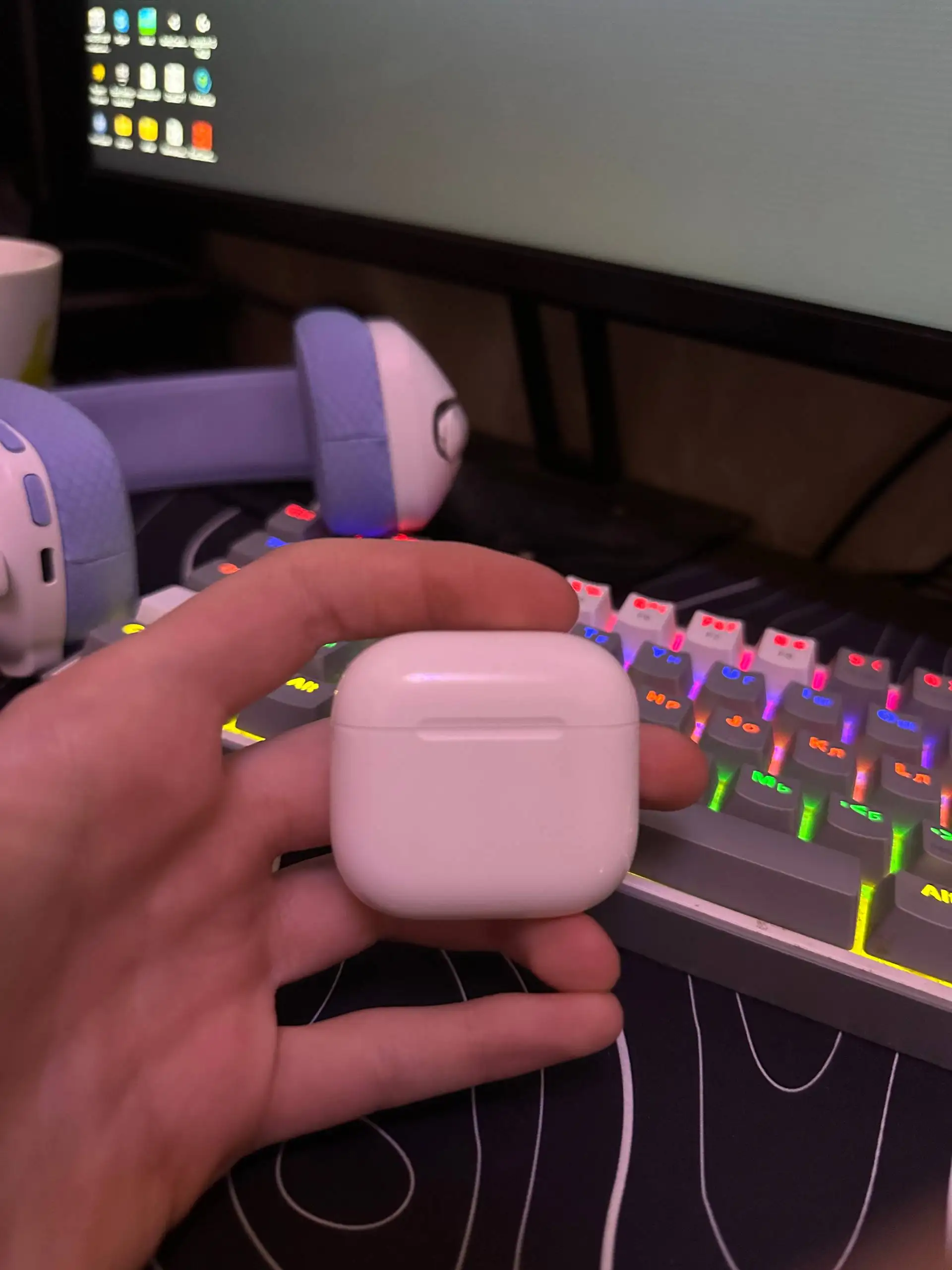 Аирподс 4 без шумодава - Аудиотехника (Электроника) в Рыбинск