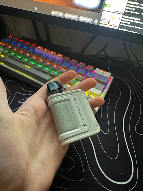 Продажа хиро q с жижей - Электронные устройства в Рыбинск