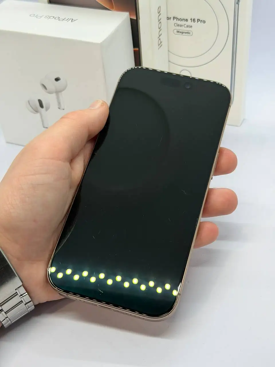 iPhone 16 Pro 256 ГБ золотистый б/у - Смартфоны (Электроника) в Рыбинск