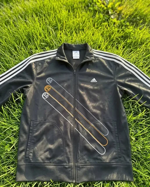 Олимпийка Adidas размер L - Спортивная одежда в Рыбинск