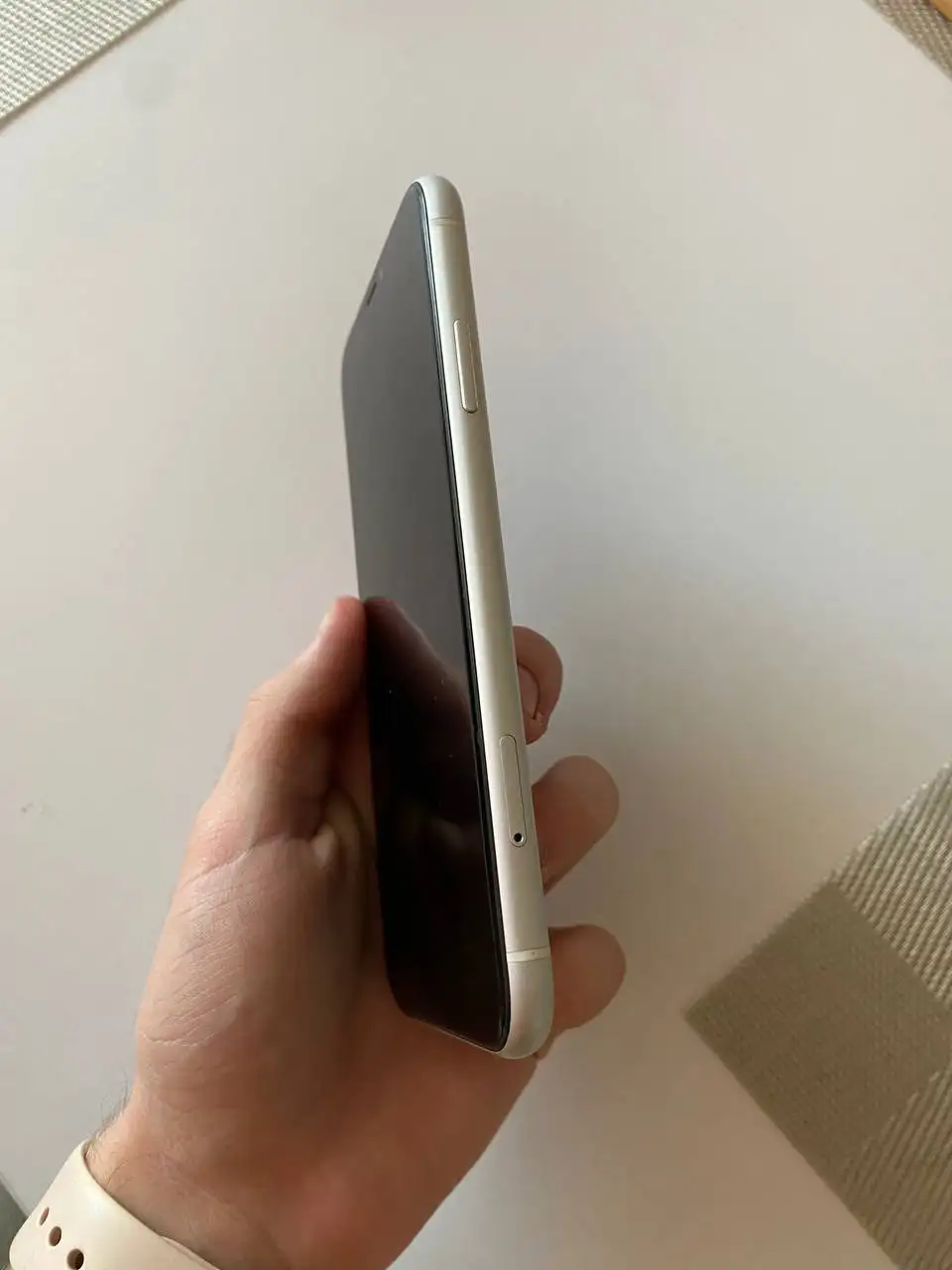 iPhone XR 64GB в хорошем состоянии - Смартфоны (Электроника) в Рыбинск