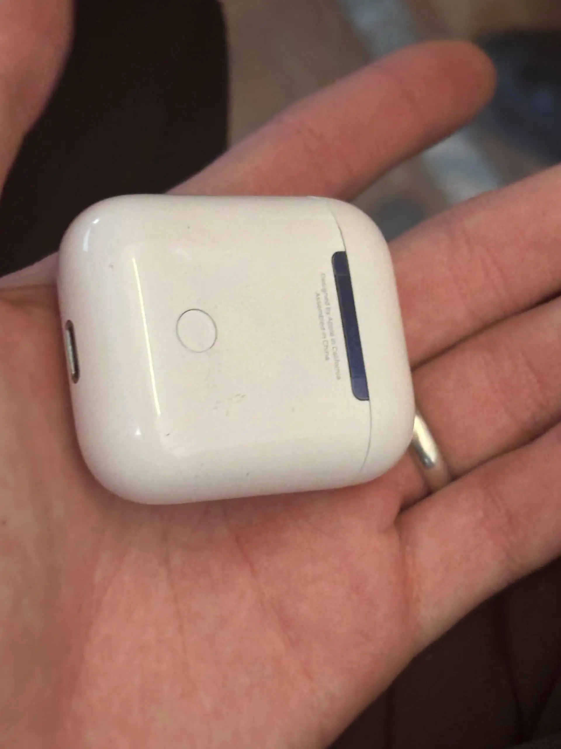 Продам оригинальные AirPods 1 - Наушники (Электроника) в Рыбинск