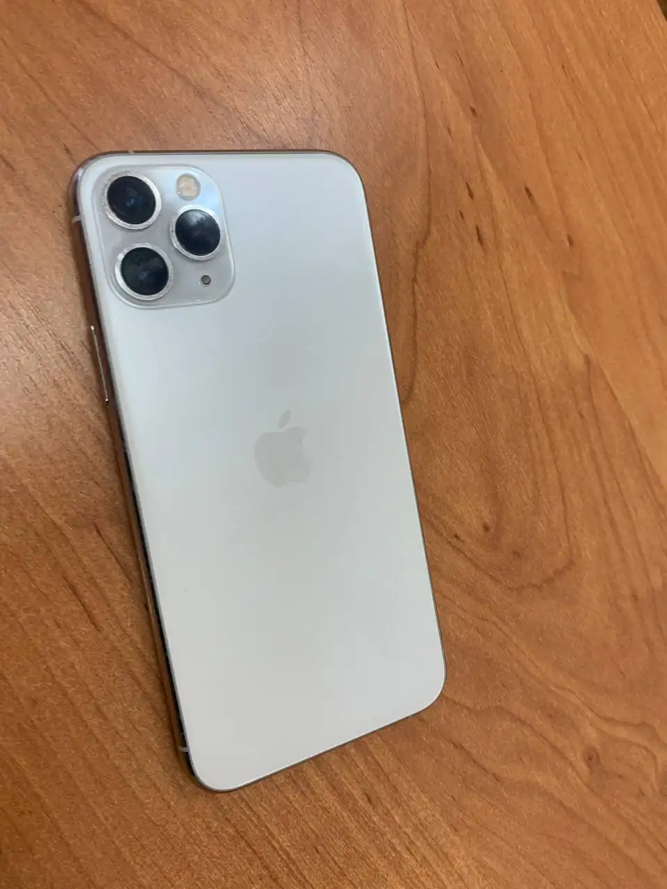 Айфон 11 Pro 256 ГБ с защитным стеклом - Смартфоны и телефоны (Электроника) в Рыбинск