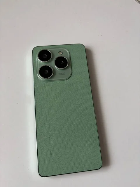 Tecno Spark 20 Pro 8/256gb с NFC и быстрой зарядкой - Мобильные телефоны в Рыбинск