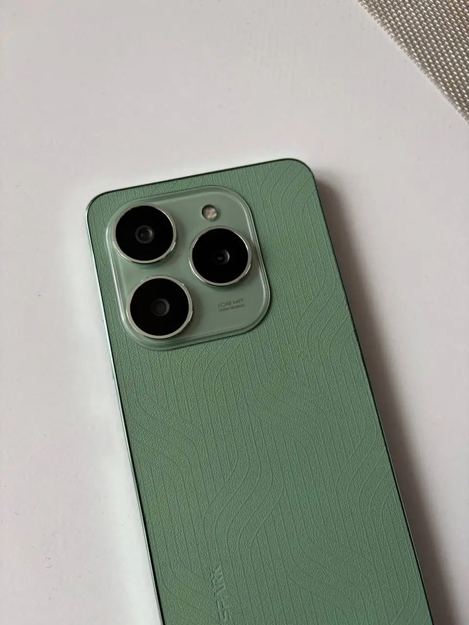 Tecno Spark 20 Pro 8/256gb с NFC и быстрой зарядкой - Смартфоны (Электроника) в Рыбинск