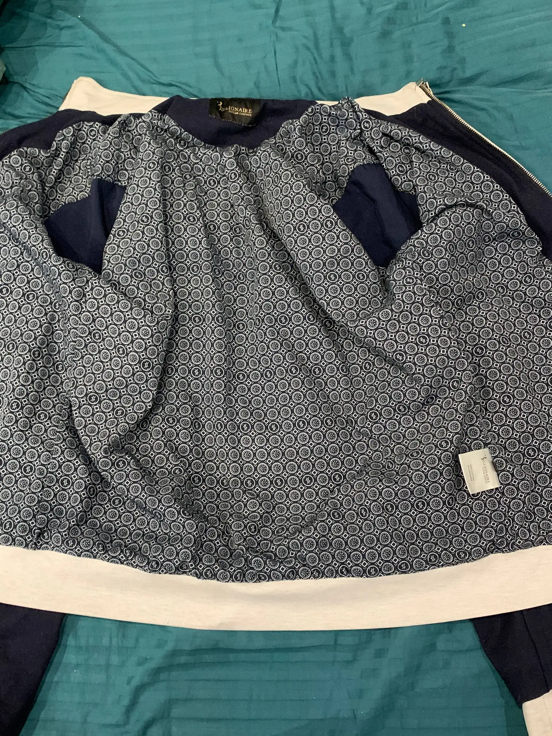 Костюм биллионари реплика б/у размер XL - Костюмы (Одежда) в Рыбинск