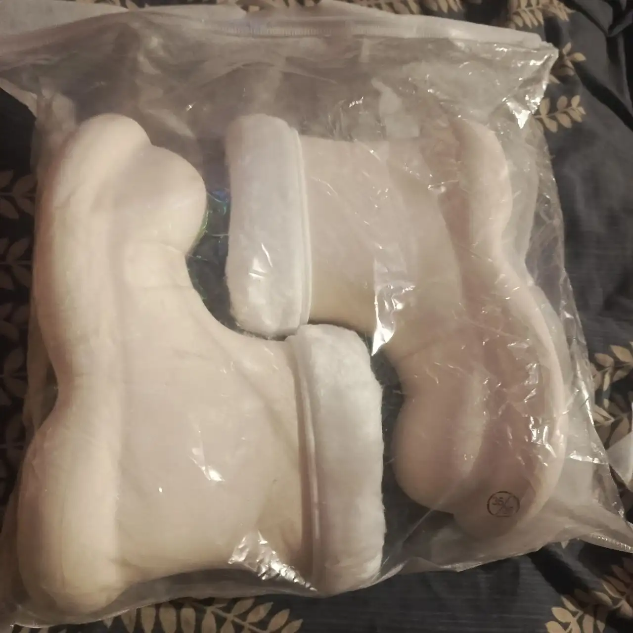 Продам резиновые сапоги красного и бежевого цвета - Обувь (Одежда) в Рыбинск