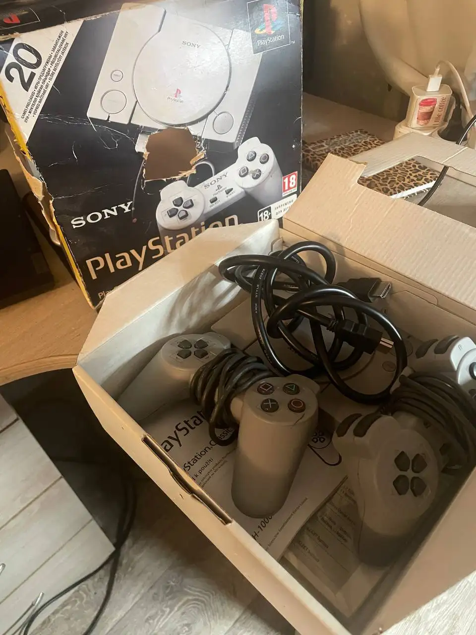 Продажа техники: БМВ, iPhone, приставка - Электроника в Рыбинск