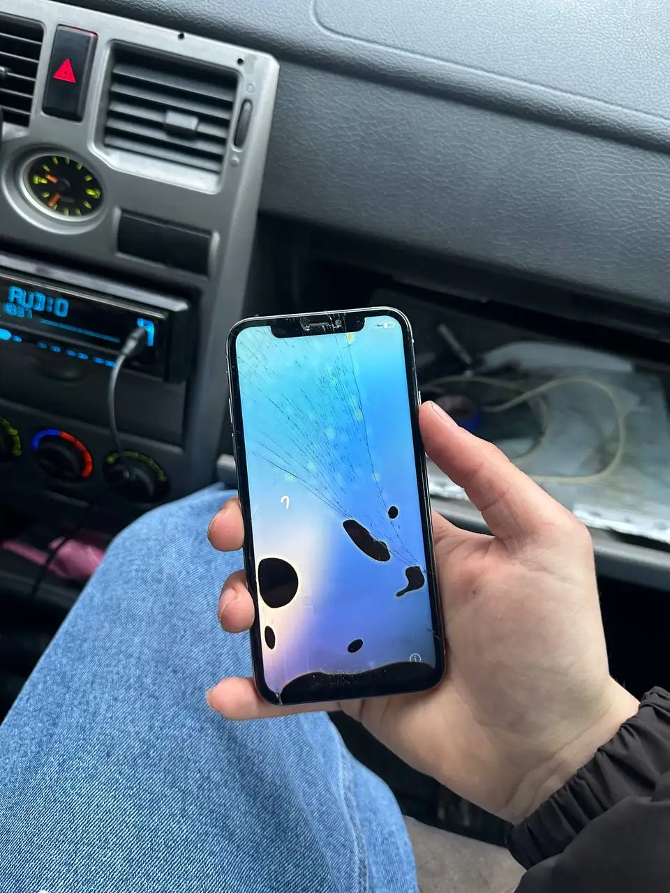 Айфон XS 256 ГБ с поврежденным экраном и крышкой - Смартфоны (Электроника) в Рыбинск