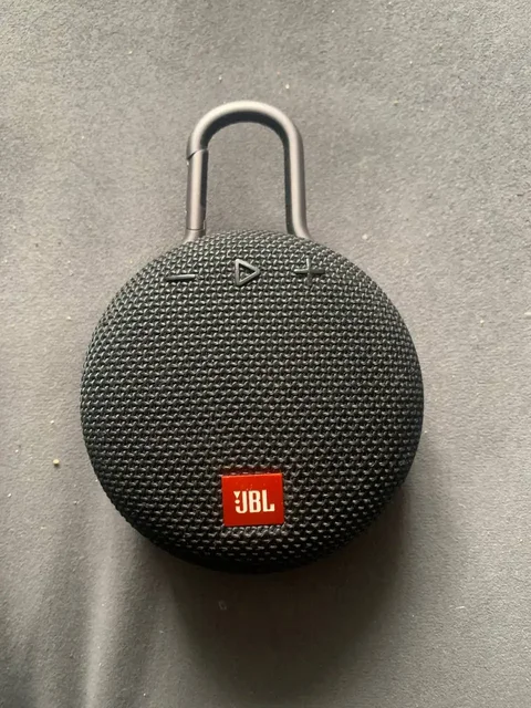 JBL Clip 3 Оригинал в отличном состоянии - Вейпы и электронные сигареты в Рыбинск