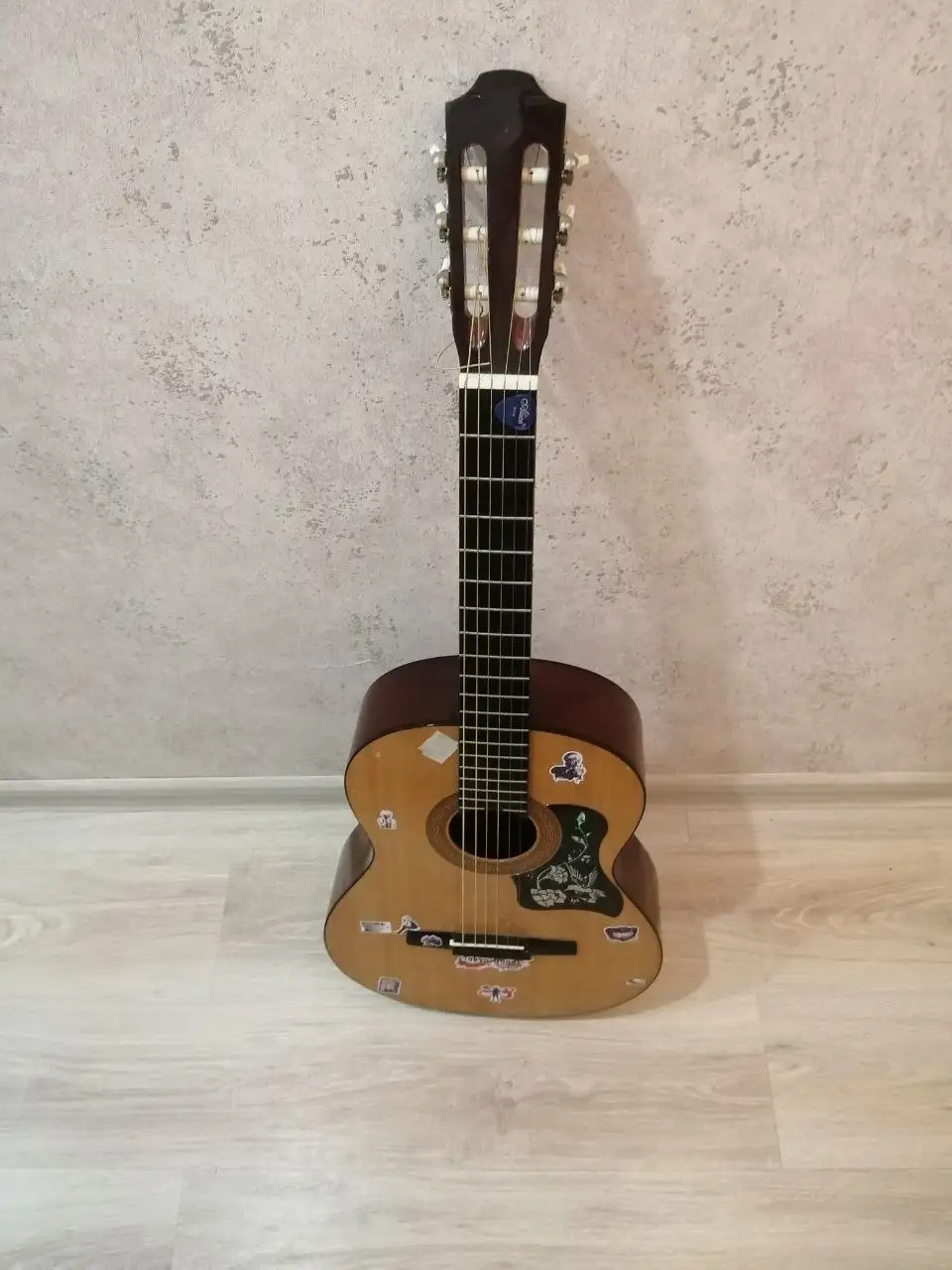 Продажа трех гитар: Hohner HC06, Алина, Воронежская акустика - Музыкальные инструменты (Хобби и отдых) в Рыбинск