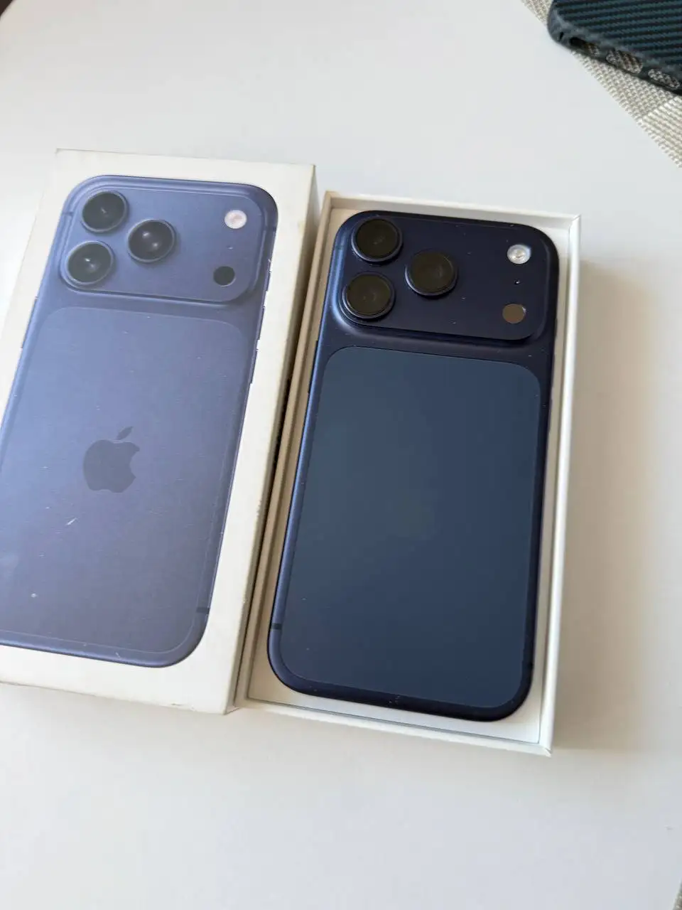 Продам iPhone 17 Pro в хорошем состоянии - Смартфоны (Электроника) в Рыбинск