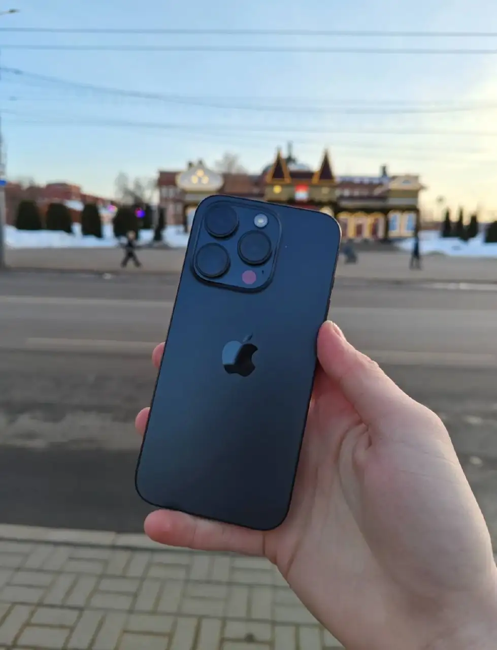 iPhone 15 Pro Space black 256гб - Смартфоны (Электроника) в Рыбинск