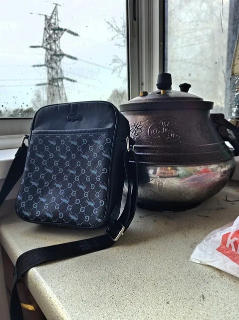 Сумка Lacoste идеальное состояние - Мужская одежда в Рыбинск