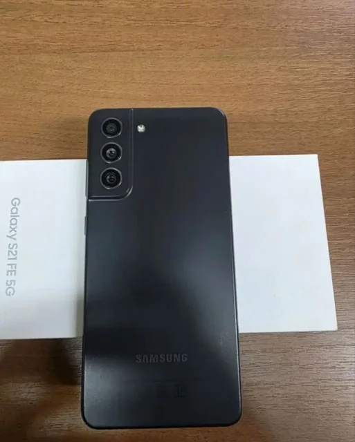 Продам Samsung Galaxy S21 FE 5G 128/6 ГБ - Компьютерная периферия в Рыбинск