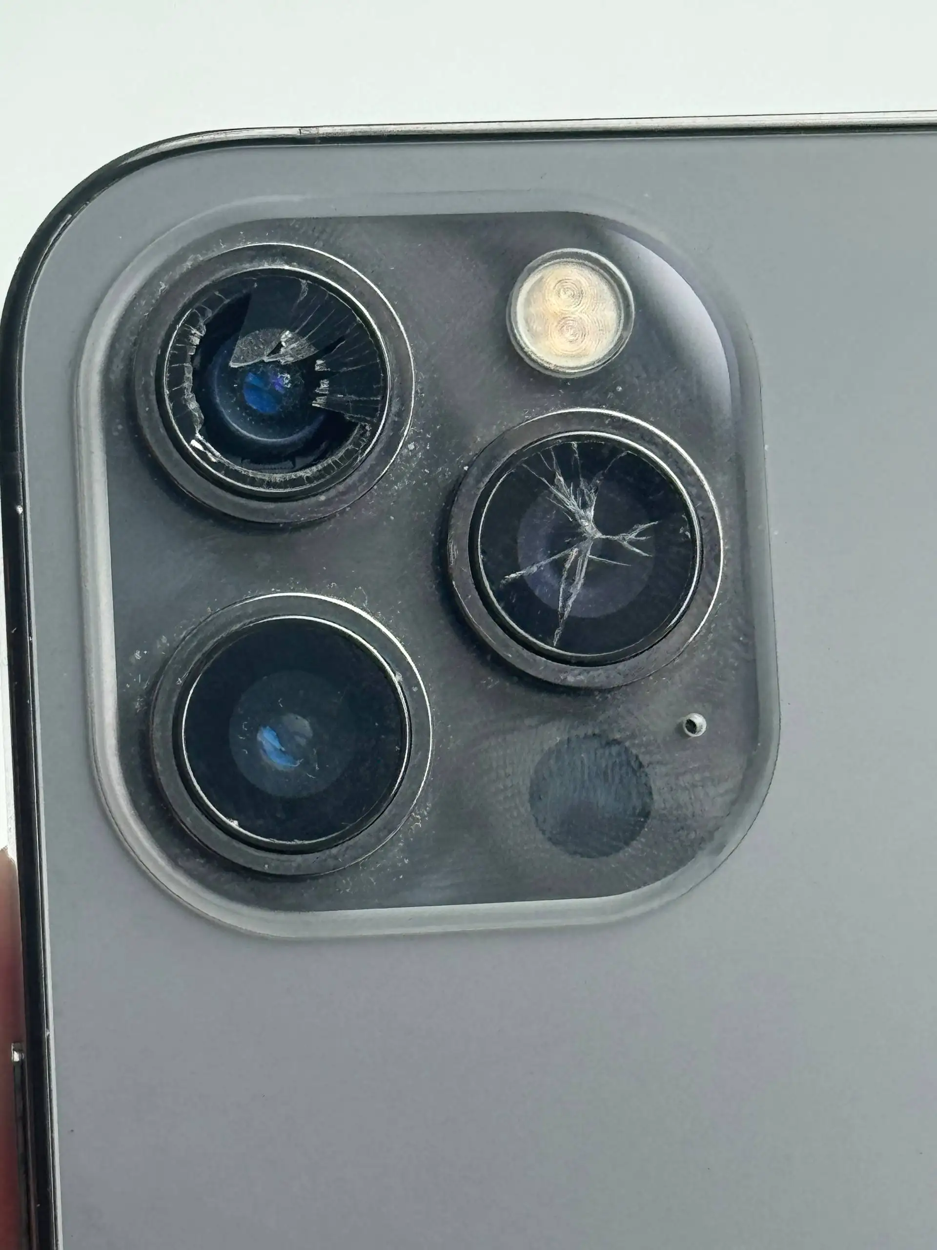 iPhone 12 Pro Max 128гб с замененным аккумулятором и дисплеем - Смартфоны (Электроника) в Рыбинск